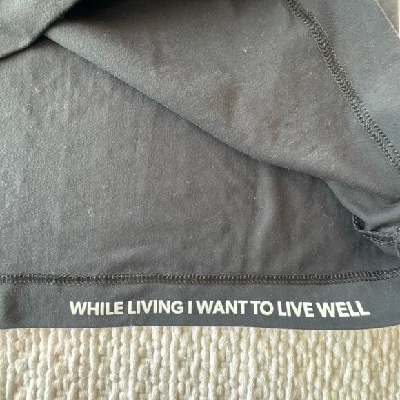 RHONE REIGN SHORT SLEEVE Dark Gray MEN’s size Medium Athletic Shirt‎ Workout Gym - Picture 7 of 7